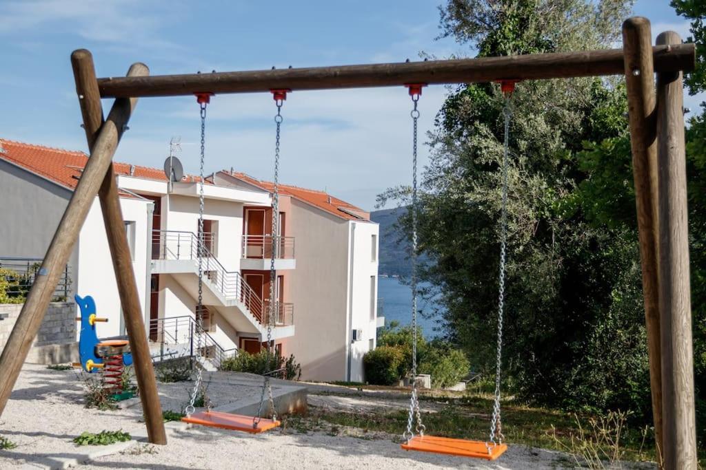 Acacia Hill Apartments Herceg Novi Eksteriør billede
