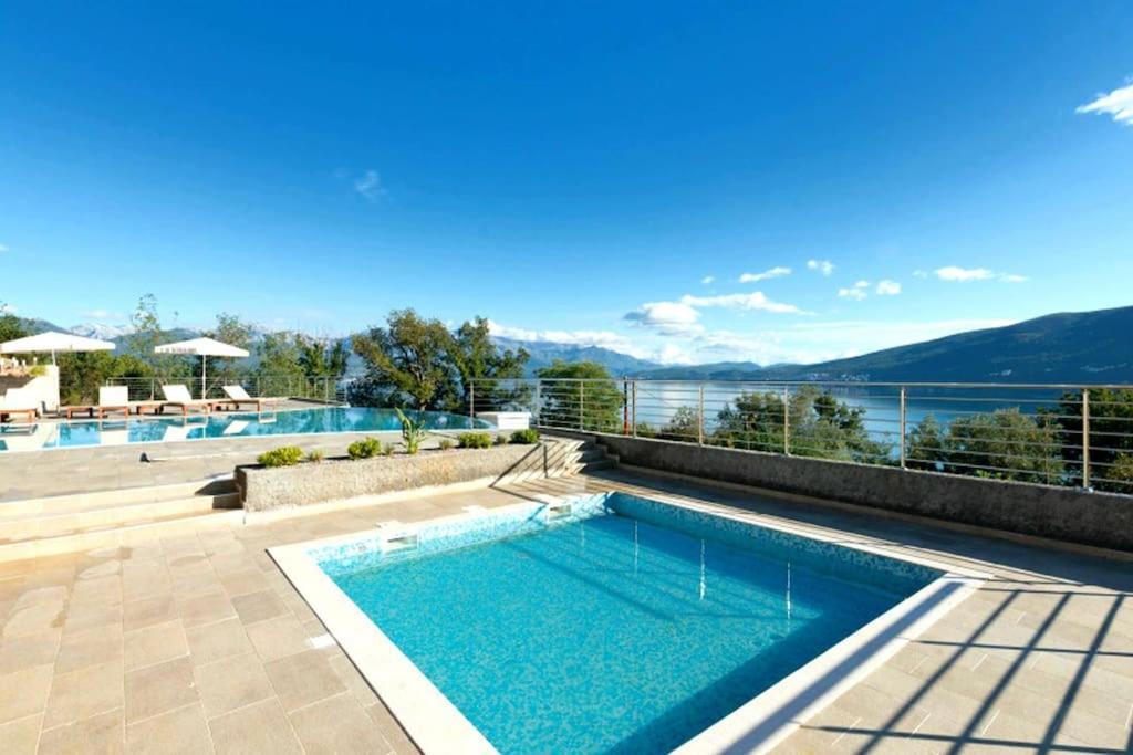 Acacia Hill Apartments Herceg Novi Eksteriør billede